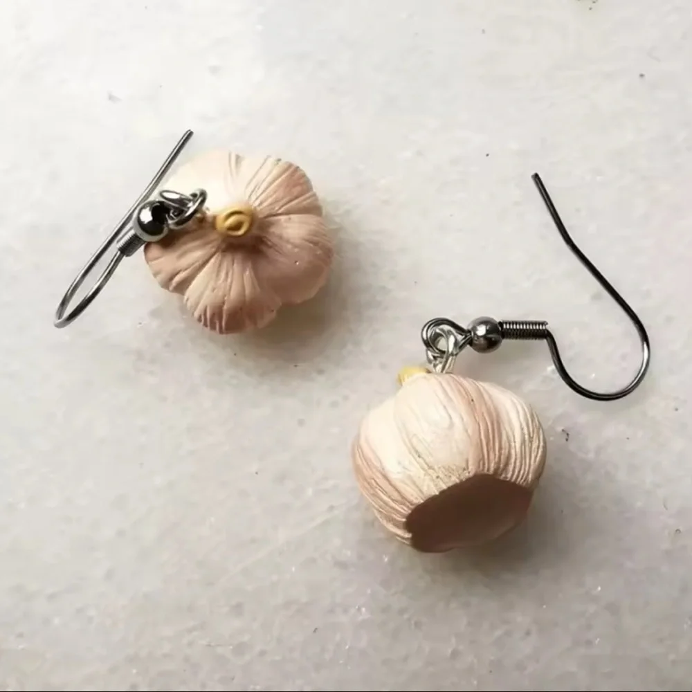 Garlic Bulb Cream Earrings